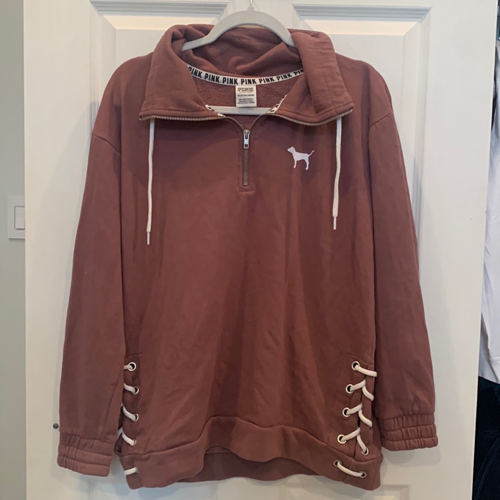 Women’s sweatshirt